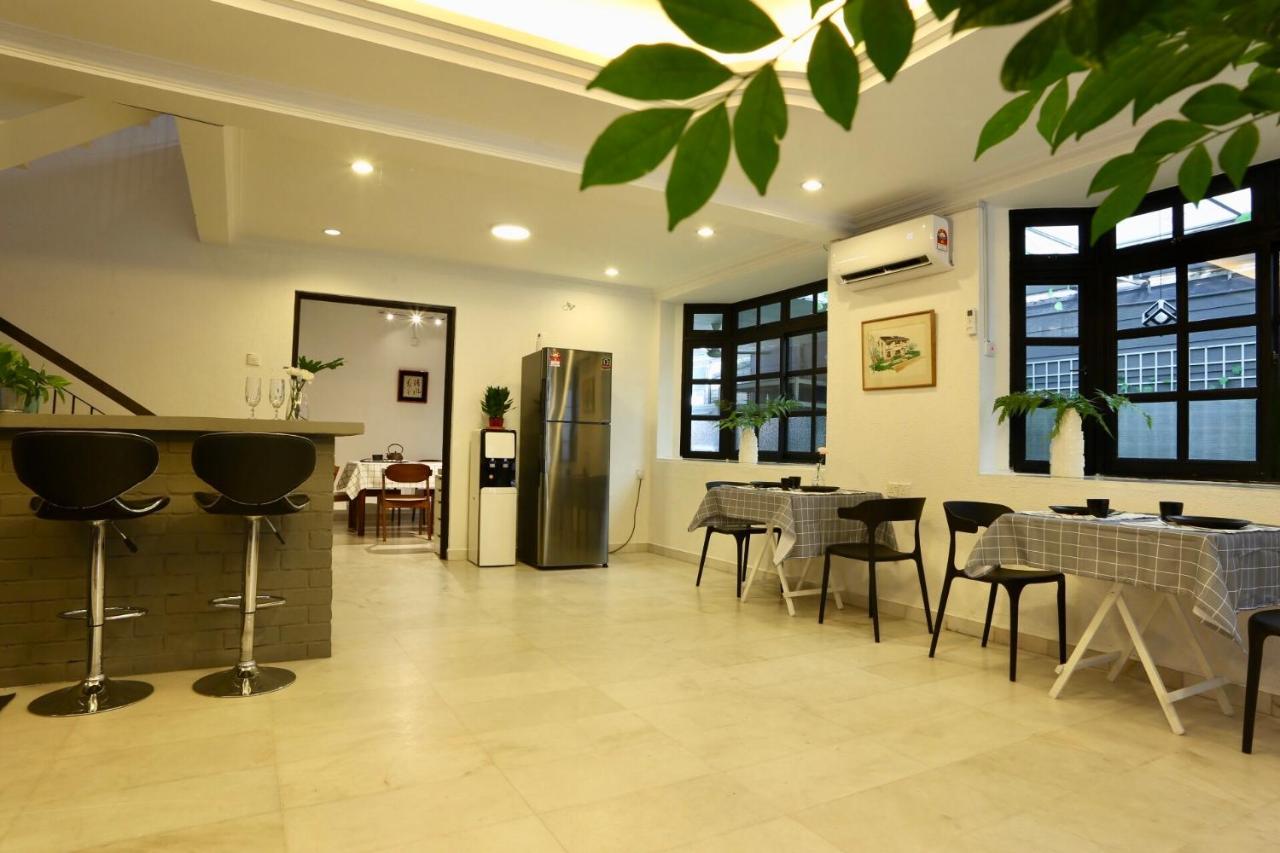 G Beach Front Villa Batu Feringgi Ngoại thất bức ảnh